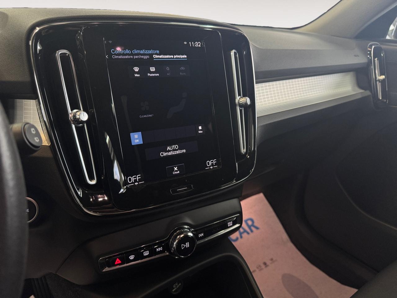 VOLVO XC40 1.5 t2 Momentum Pro Auto