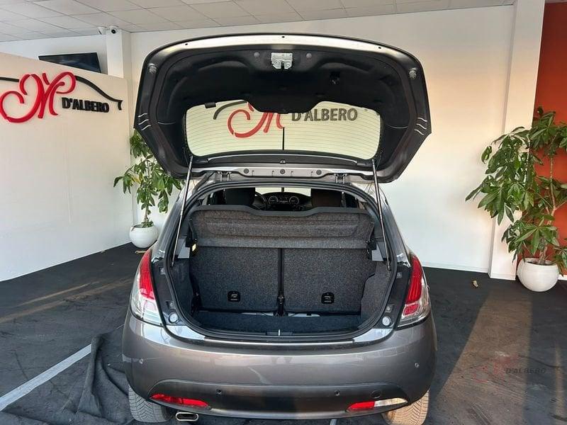 Lancia Ypsilon 1.0 FireFly 70cv Hybrid Gold