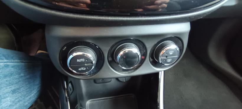 Opel Adam 1.2 Glam 70cv my18.5