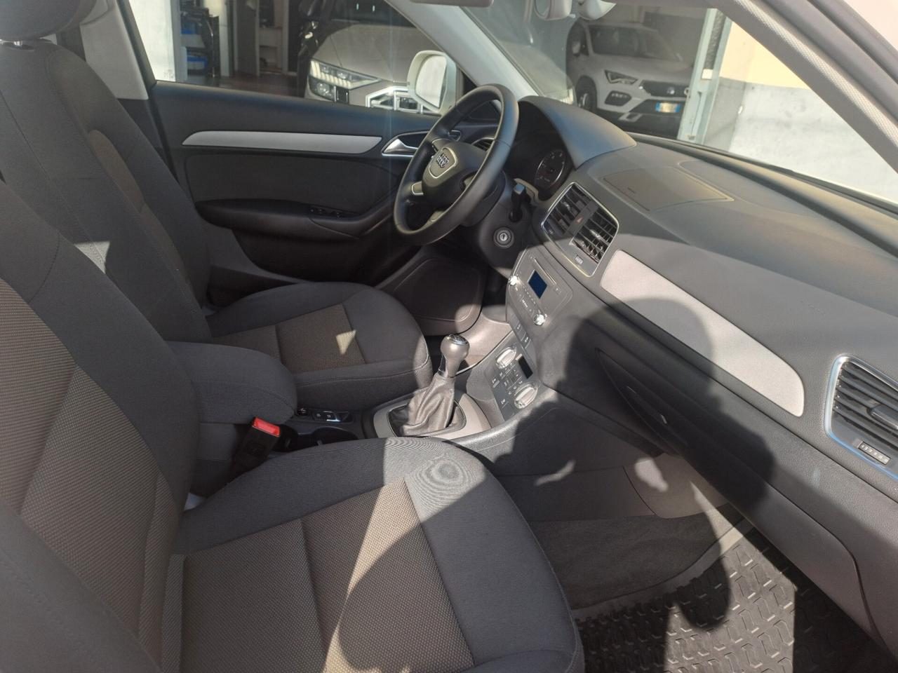 AUDI Q3 2.0 TDI 140CV - CAMBIO MANUALE