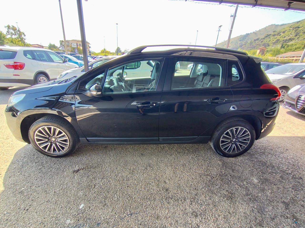 Peugeot 2008 PureTech 82 Allure