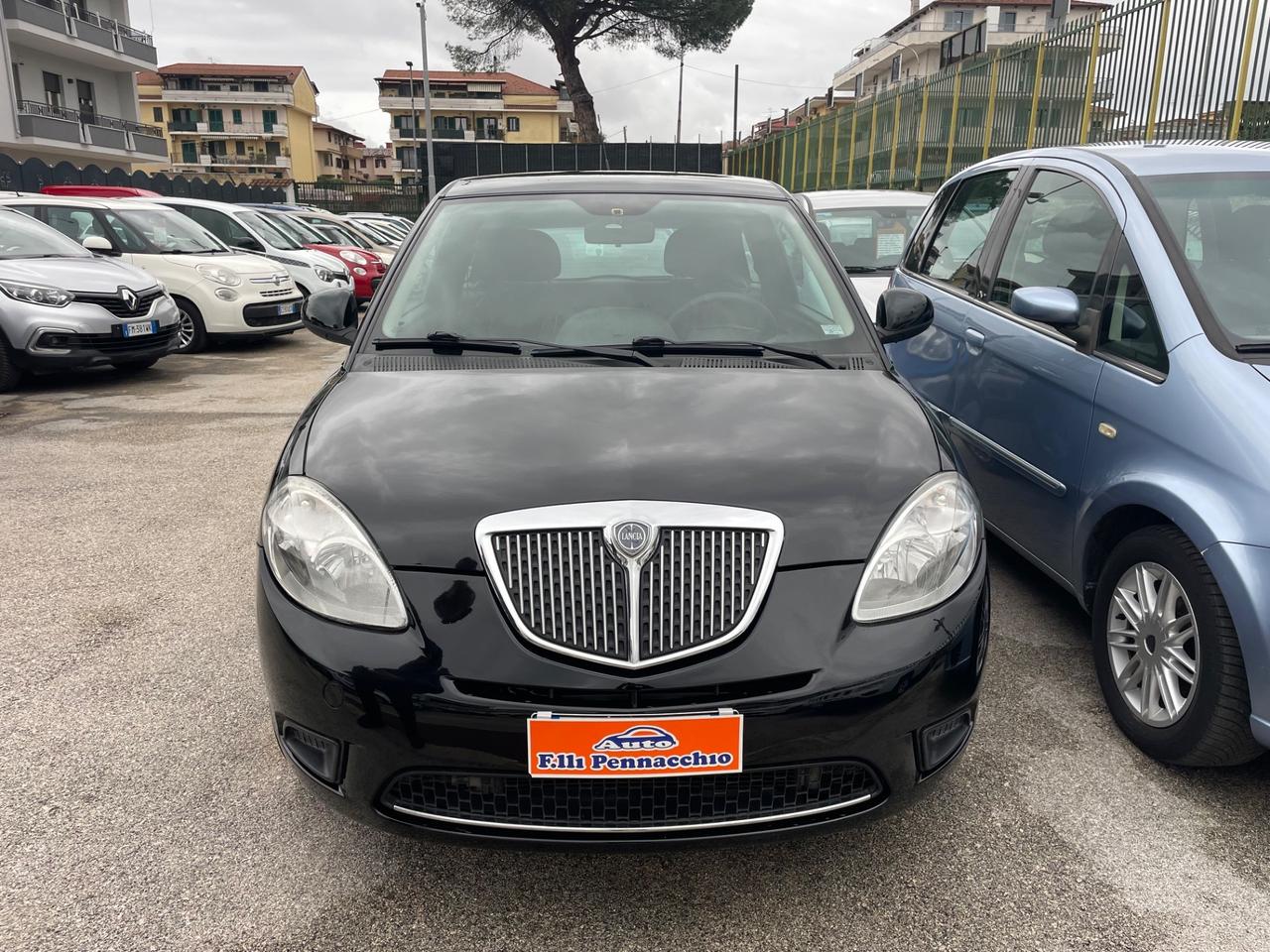 LANCIA YPSILON 1.2 BENZINA 69 (CV) 2010