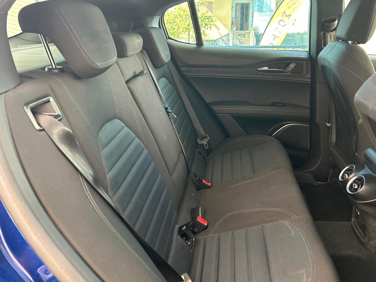 Alfa Romeo Stelvio 2.2 Turbodiesel 160 CV AT8 RWD Business