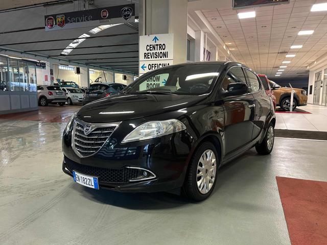 LANCIA Ypsilon 1.2 69 CV 5 porte Gold