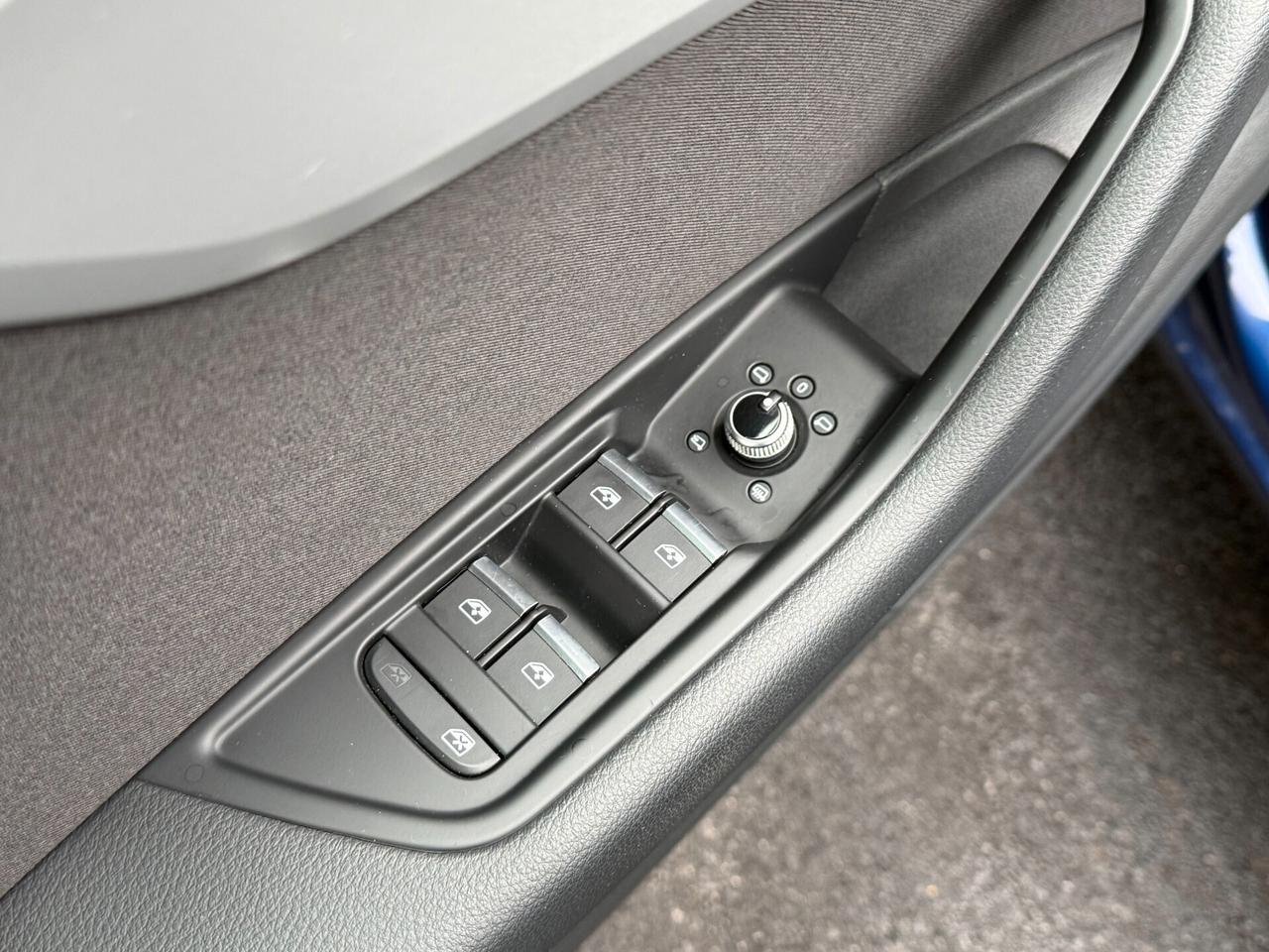 Audi A4 Avant 40 g-tron Stronic NAVI COCKPIT LED