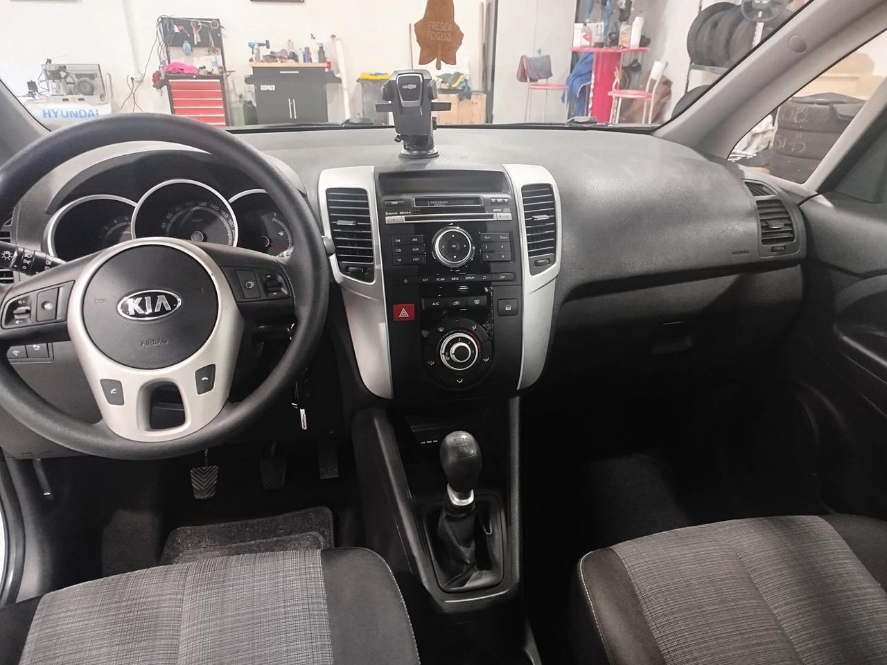 Kia Venga 1.4 CRDi 90CV Cool
