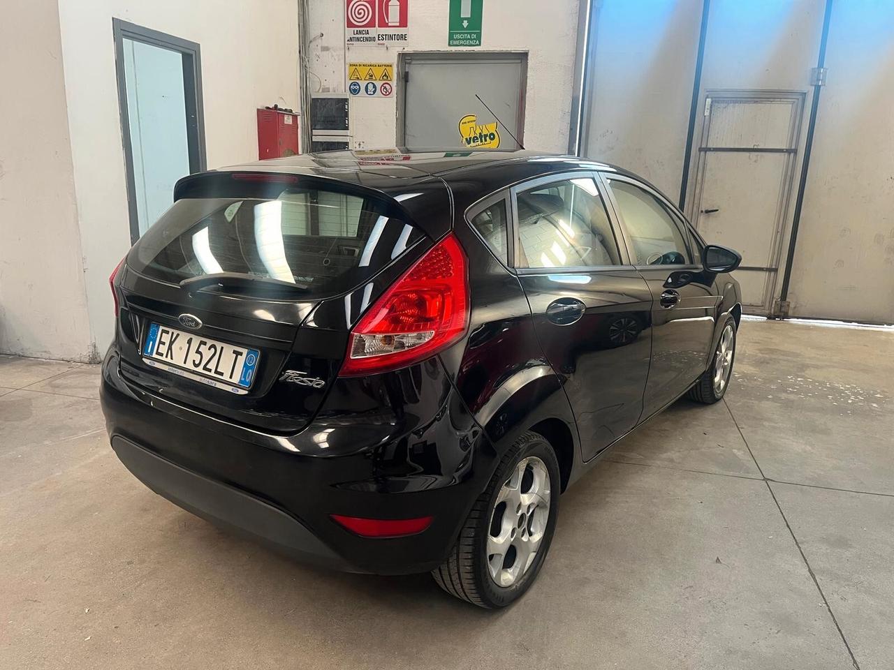 Ford Fiesta Ikon 1.2 60CV 5 porte