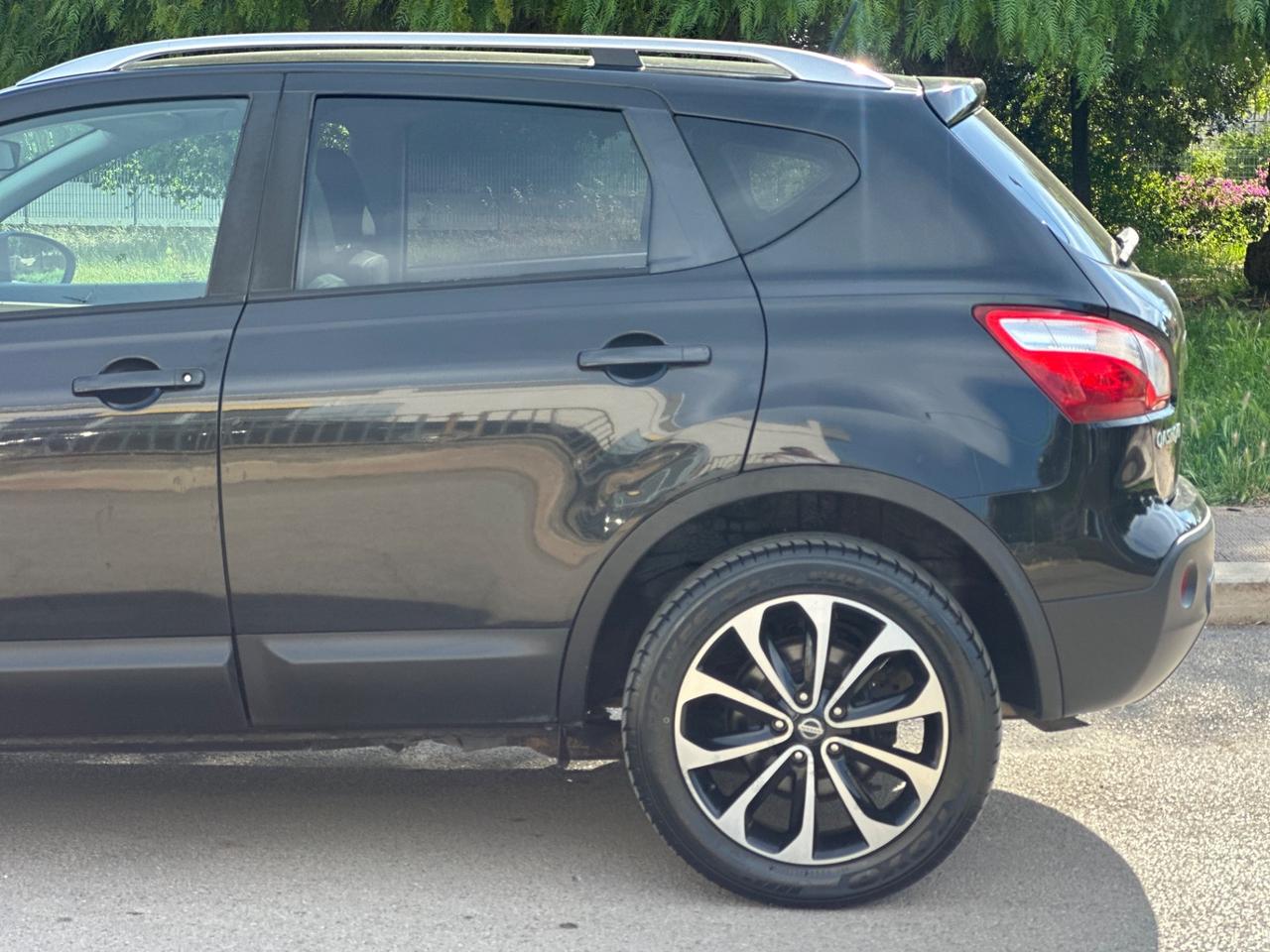 Nissan QASHQAI 1.5 DIESEL - SOLO 130 MILA KM