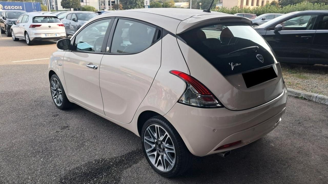 Lancia Ypsilon 1.2 69 CV 5 porte GPL Ecochic Platinum FC428