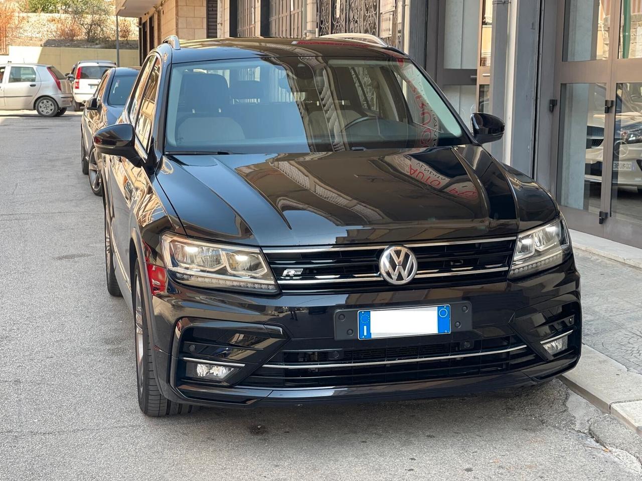 Volkswagen Tiguan 2.0 TDI 150 CV DSG R Line *FULL*