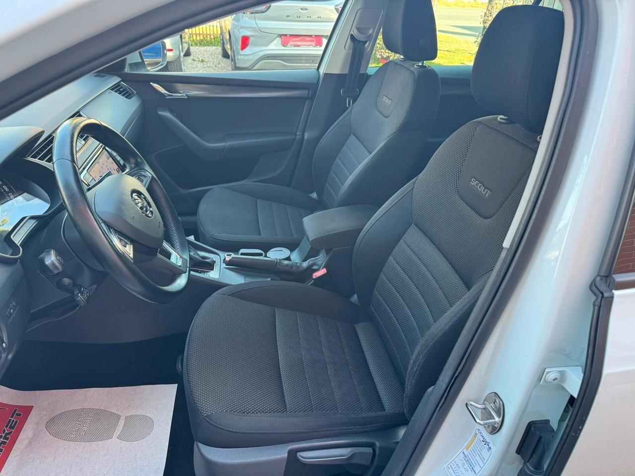 Skoda Octavia 2.0 TDI CR 180 CV 4x4 DSG Wagon Scout
