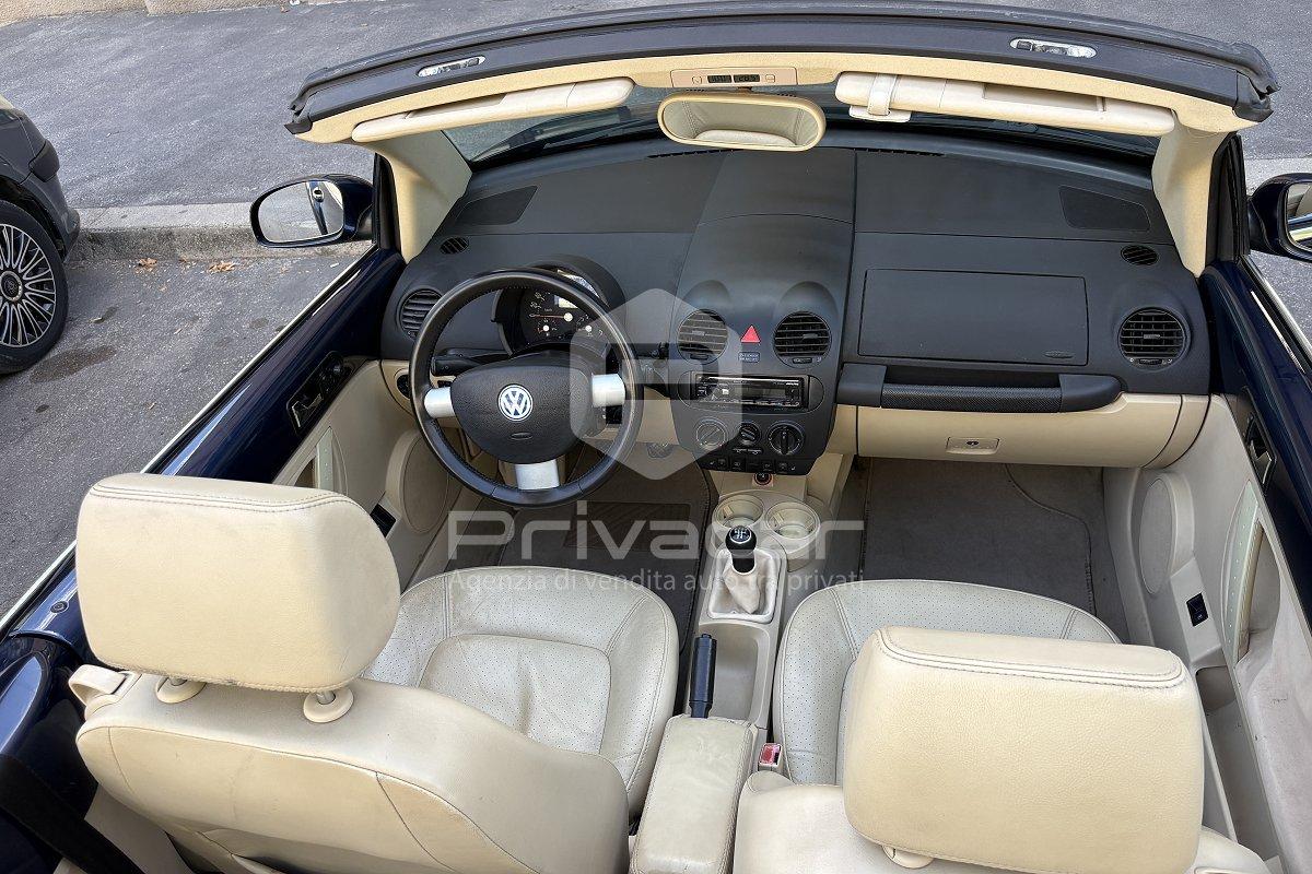 VOLKSWAGEN New Beetle 1.6 Cabrio