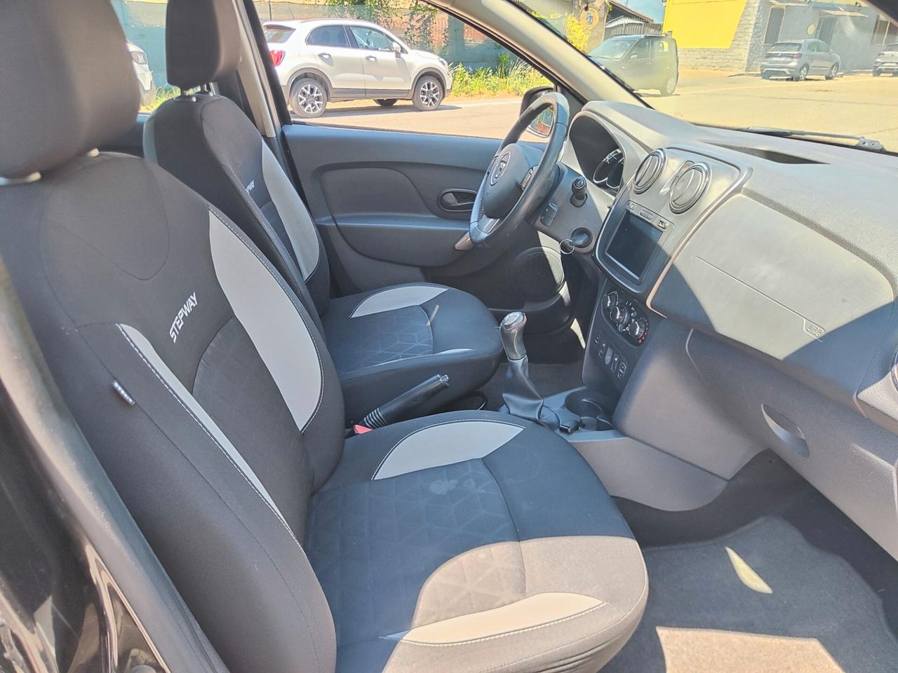 Dacia Sandero Stepway benzina 77.000 KM
