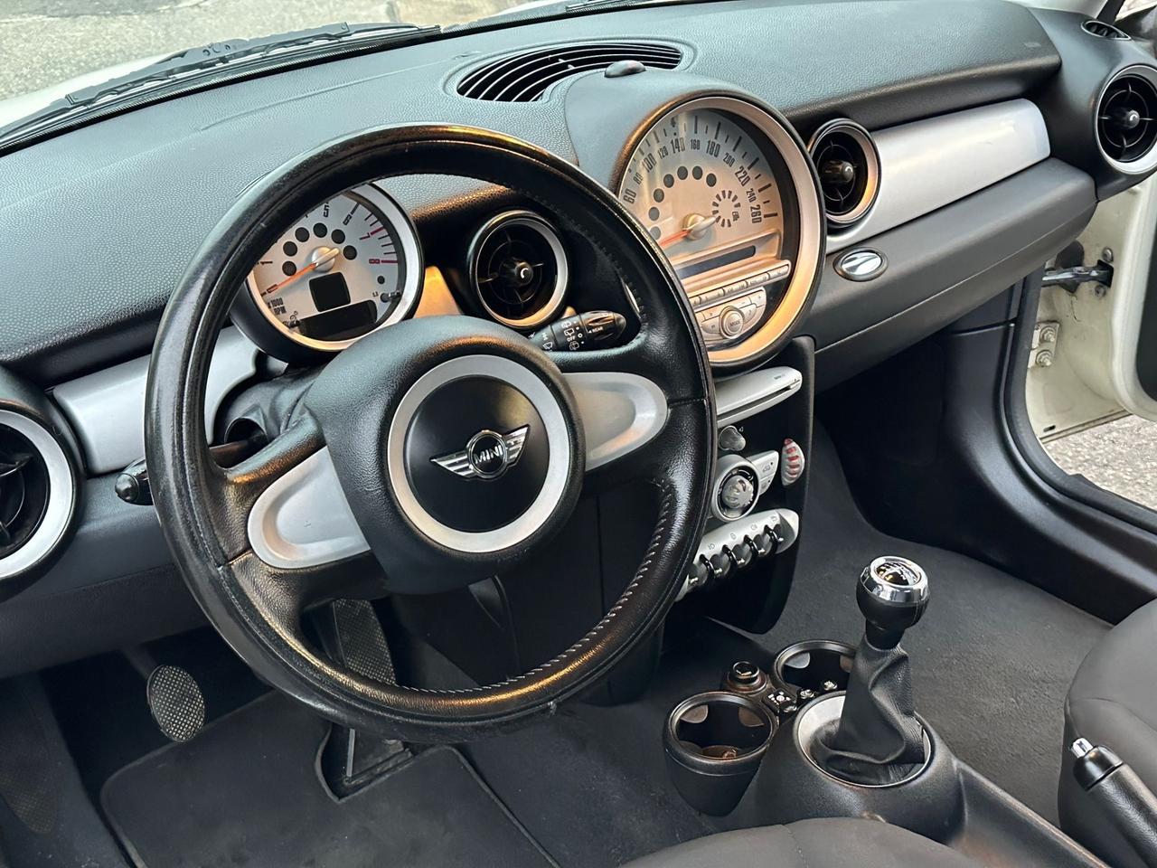 Mini 1.4 16V Ray G 2010