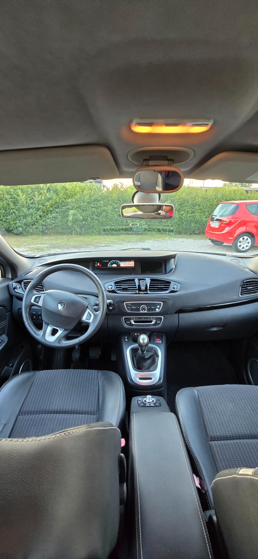 Renault Scenic Scénic X-Mod 1.5 dCi 110CV Dynamique