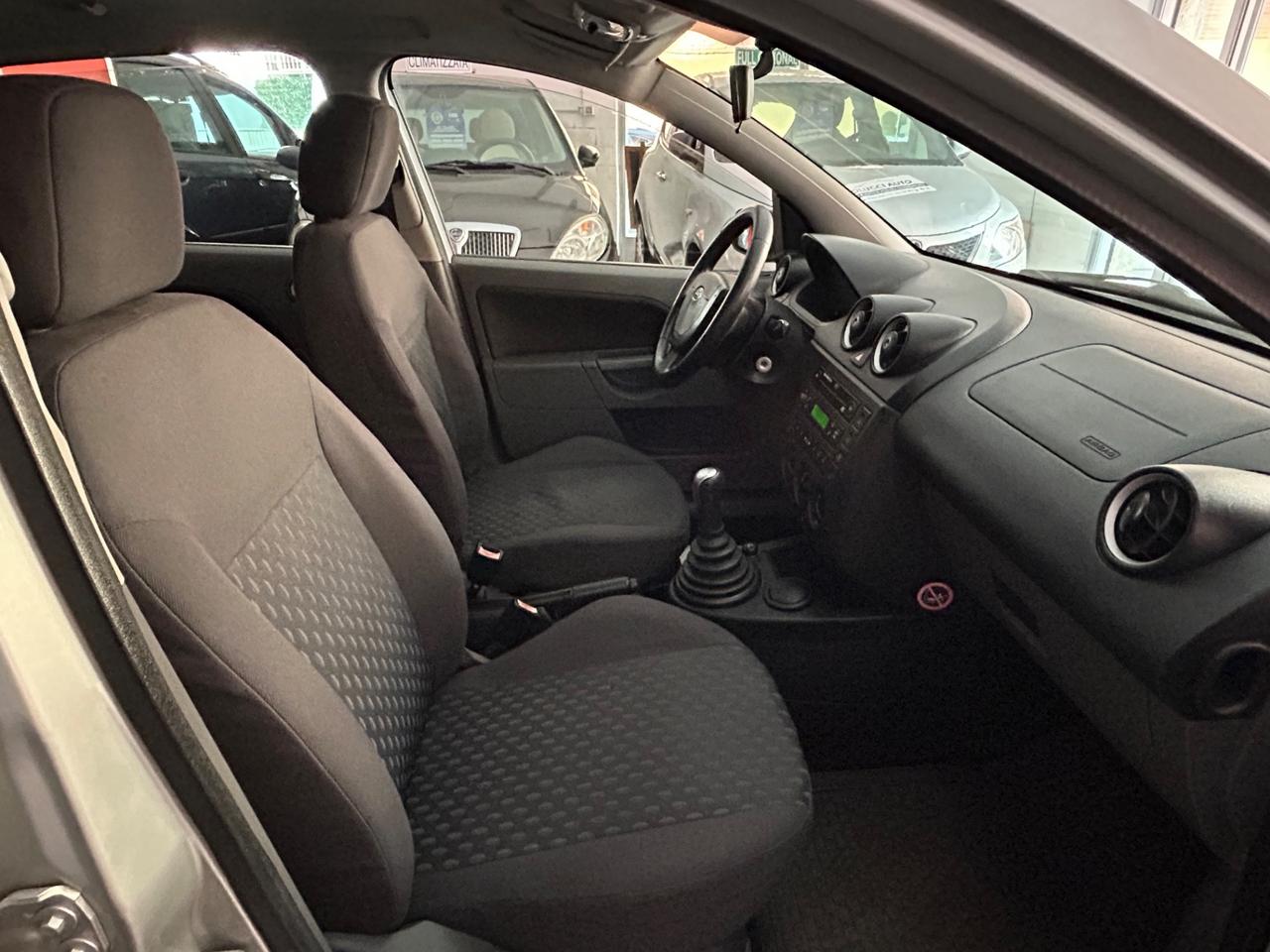 Ford Fiesta 1.4 Benz Servosterzo A/C