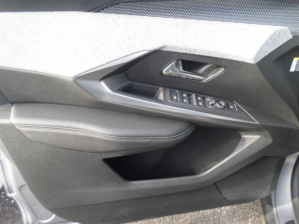 Peugeot 3008 Hybrid 136 e-DCS6 GT