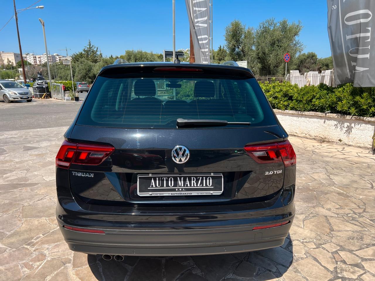 Volkswagen Tiguan 2.0 TDI SCR DSG Business BlueMotion Technology NAVI - CLIMA TRIZONA - APPLE CARPLAY & ANDROIDAUTO