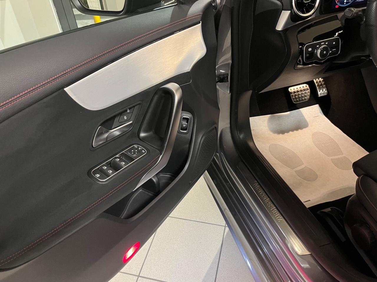 Mercedes CLA 200d Premium AMG IVA ESPOSTA!