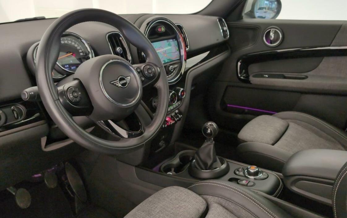 Mini Cooper Countryman ALL4 - Manuale