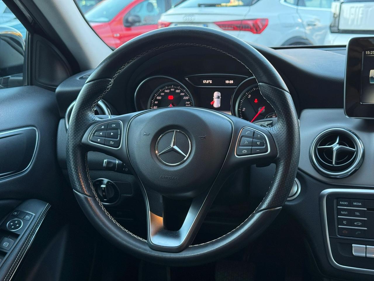 Mercedes-benz GLA 180 d Automatic Sport
