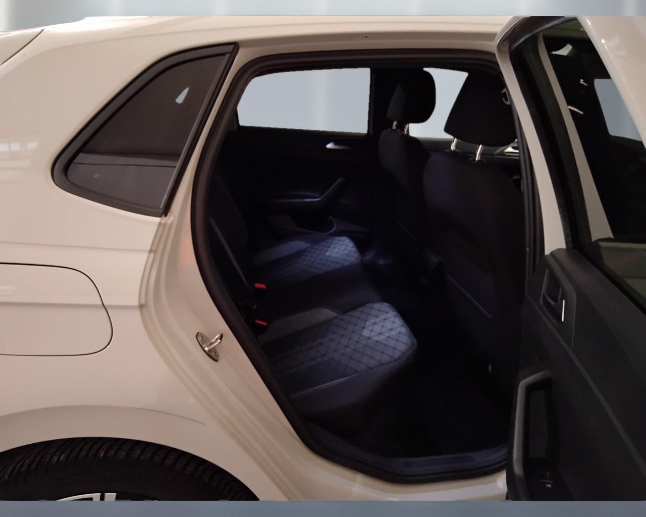 VOLKSWAGEN Polo VI 2022 - Polo 1.0 tsi R-Line 95cv