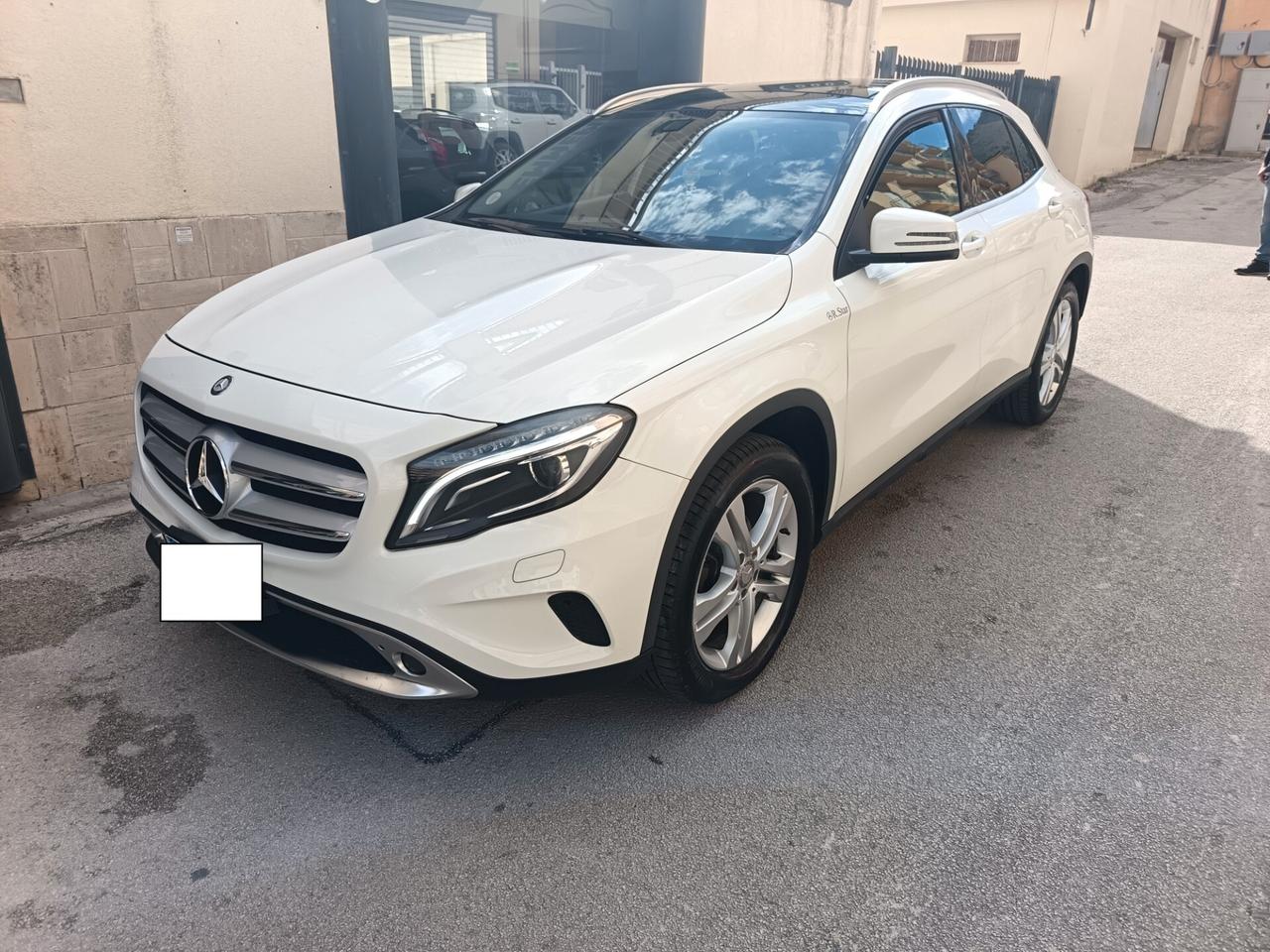 Mercedes GLA 200 D. Auto. Sport-Tetto-Full Opt