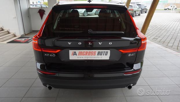 VOLVO XC60 B4 (d) AWD Geartronic Momentum