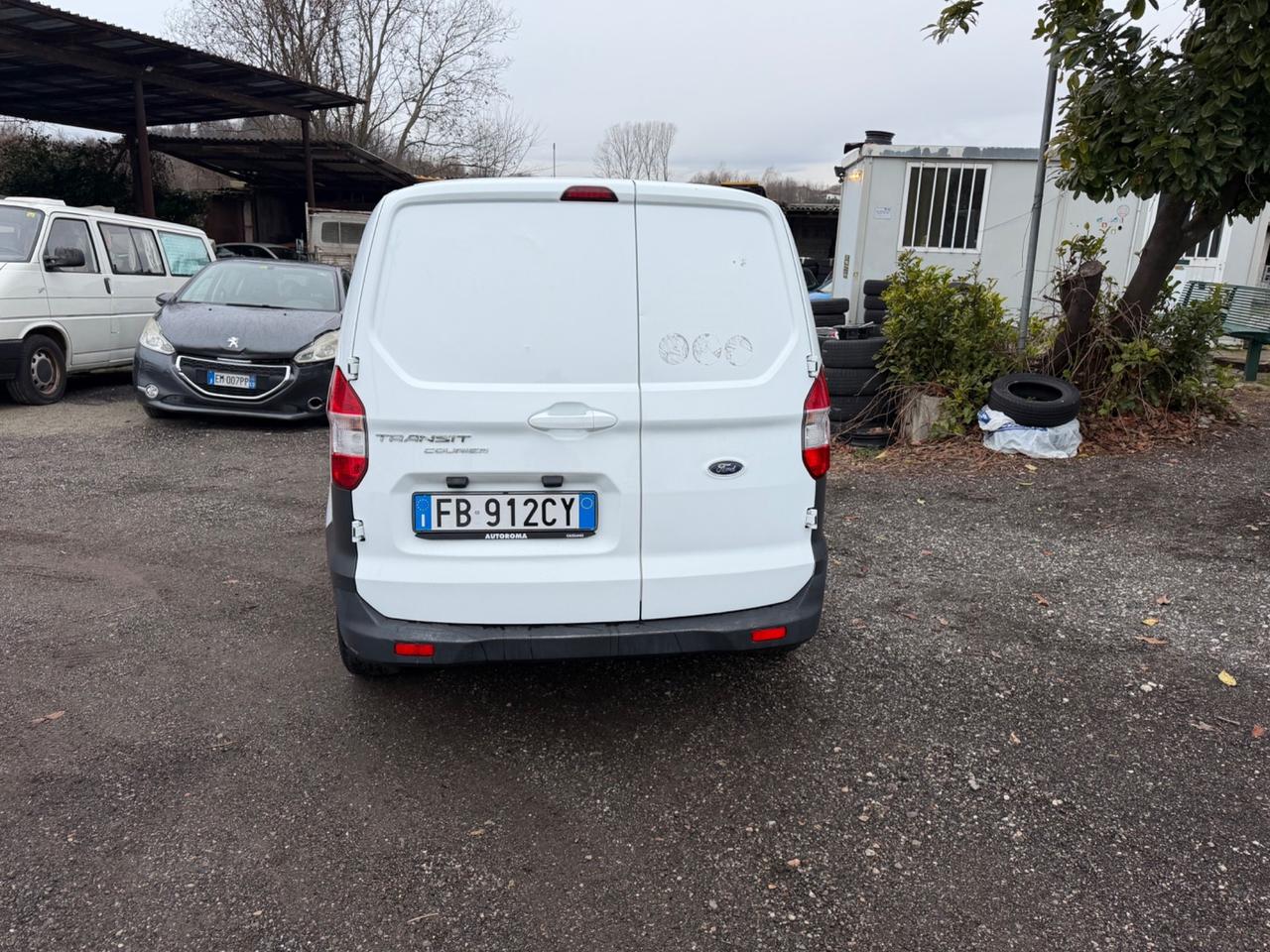 Ford Transit Courier 1.5 TDCi 75CV Van Entry