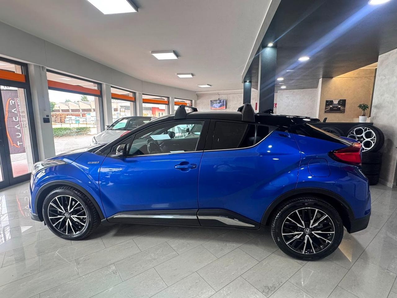 Toyota C-HR Lounge 1.8 HEV #11746