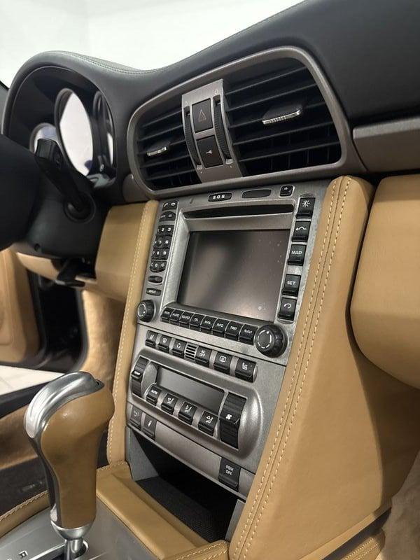 Porsche 911 911 Carrera 4 Coupé