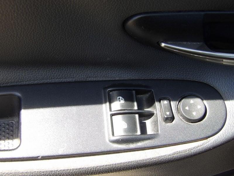 Lancia Ypsilon 1.2 69 cv Silver
