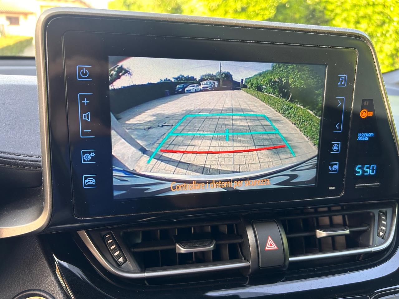 Toyota C-HR 1.8 Hybrid E-CVT Trend