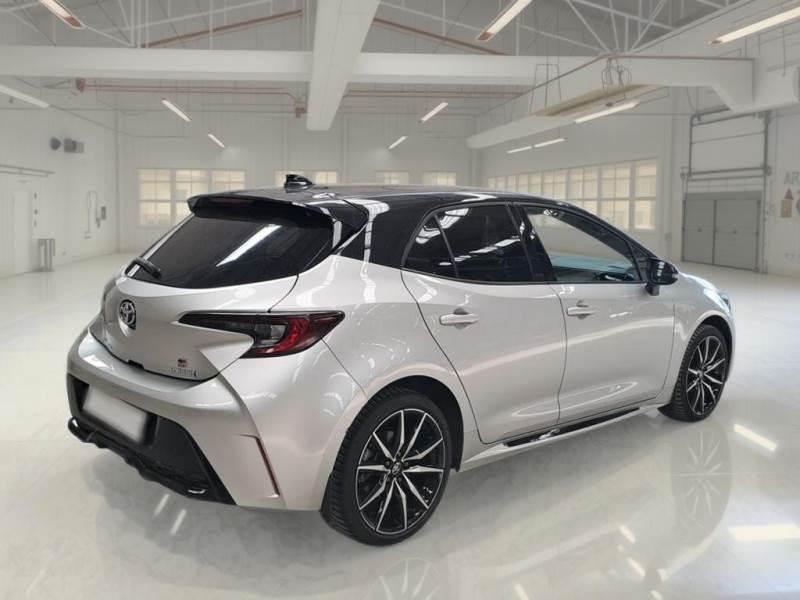 Toyota Corolla 2.0 VVT-i Hybrid Dynamic Force GR Sport bi-tone CVT