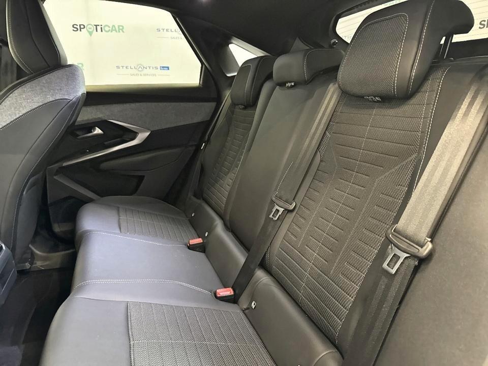 Peugeot 3008 Plug-in Hybrid 195 e-DCS7 Allure