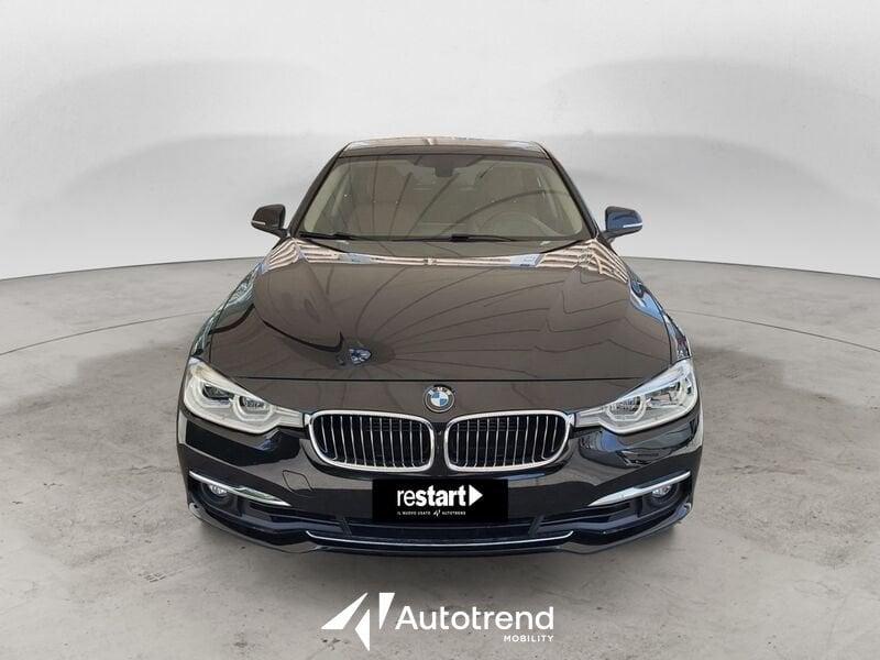 BMW Serie 3 330e 252 CV Plug-In Hybrid Automatica NAVI LED Luxury