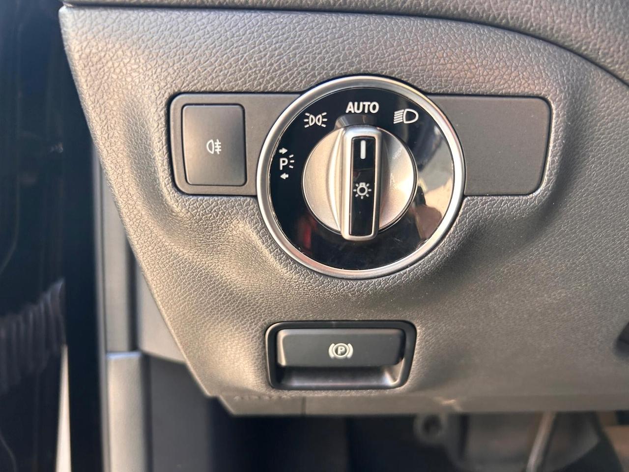 Mercedes-benz GLA 200 d Automatic Premium