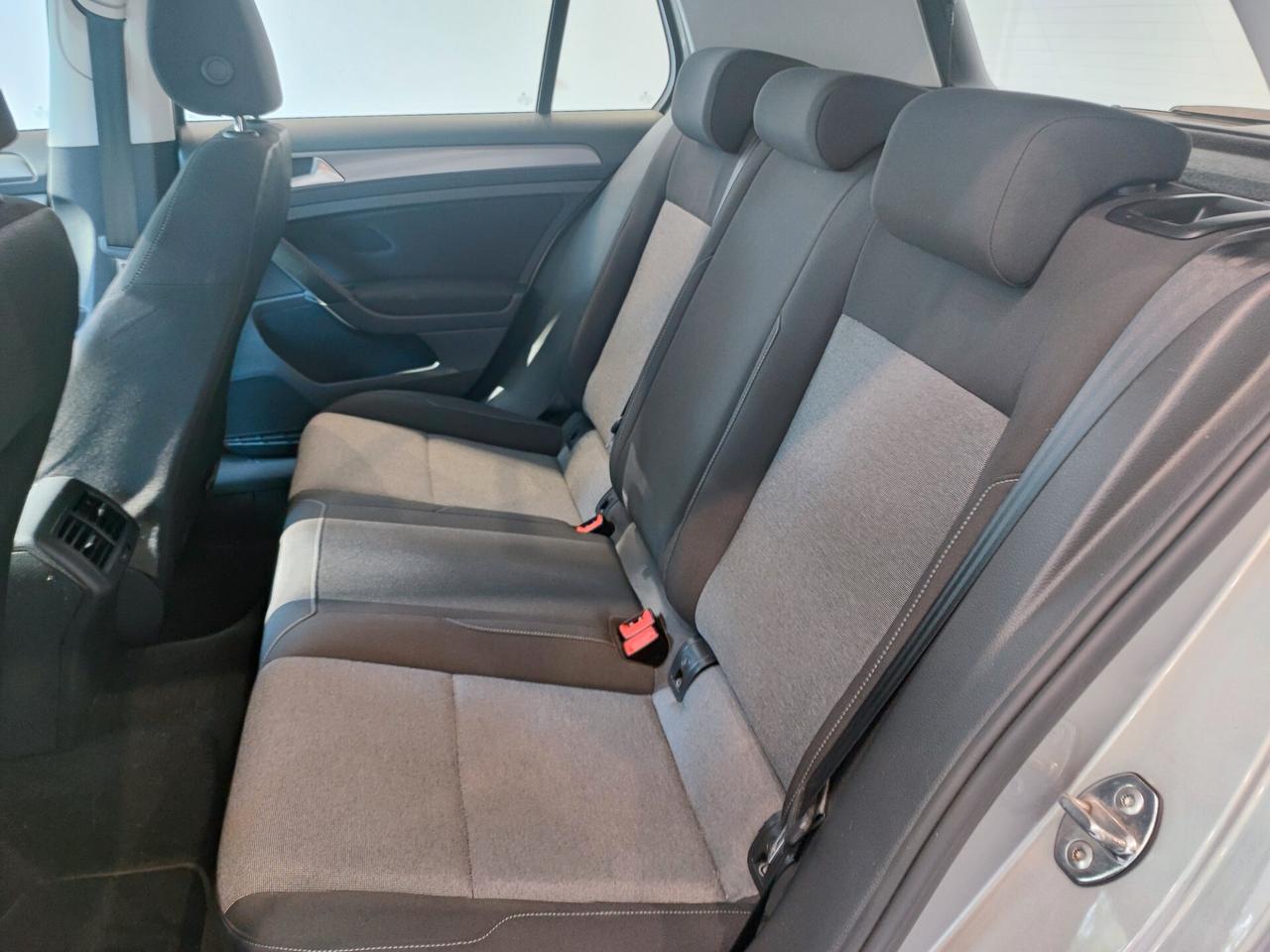 Volkswagen Golf 1.6 TDI 5p. Trendline BlueMotion Technology