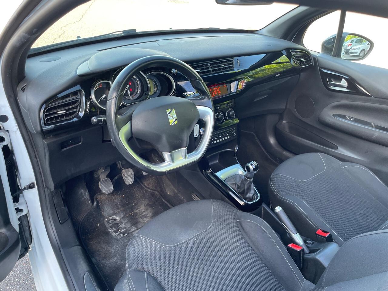 Ds DS3 3 1.2 VTi 82 So Chic Cabrio