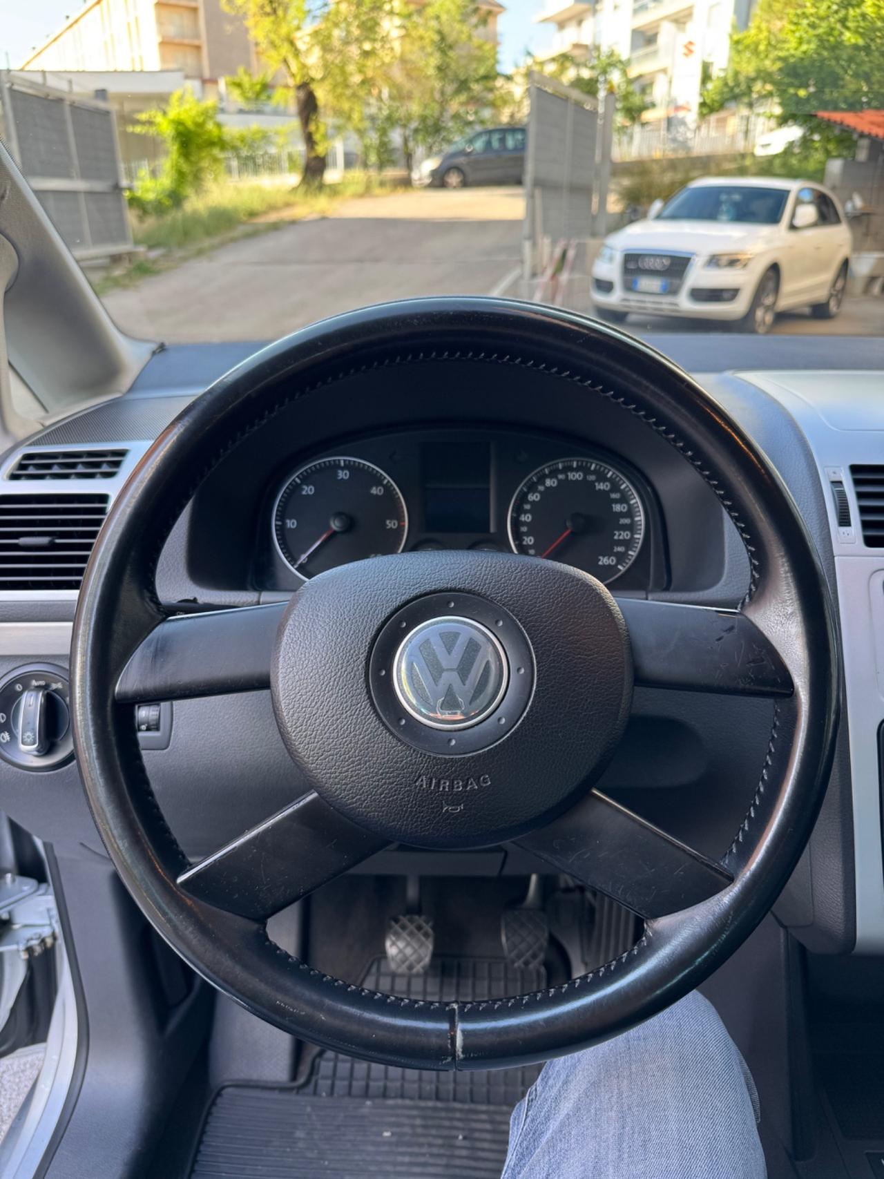 Volkswagen Touran 2.0 TDI 136CV Highline