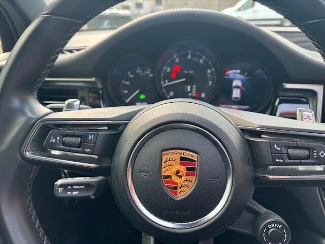 Porsche Macan 2.0 265cv PDK TETTO STRAFULL