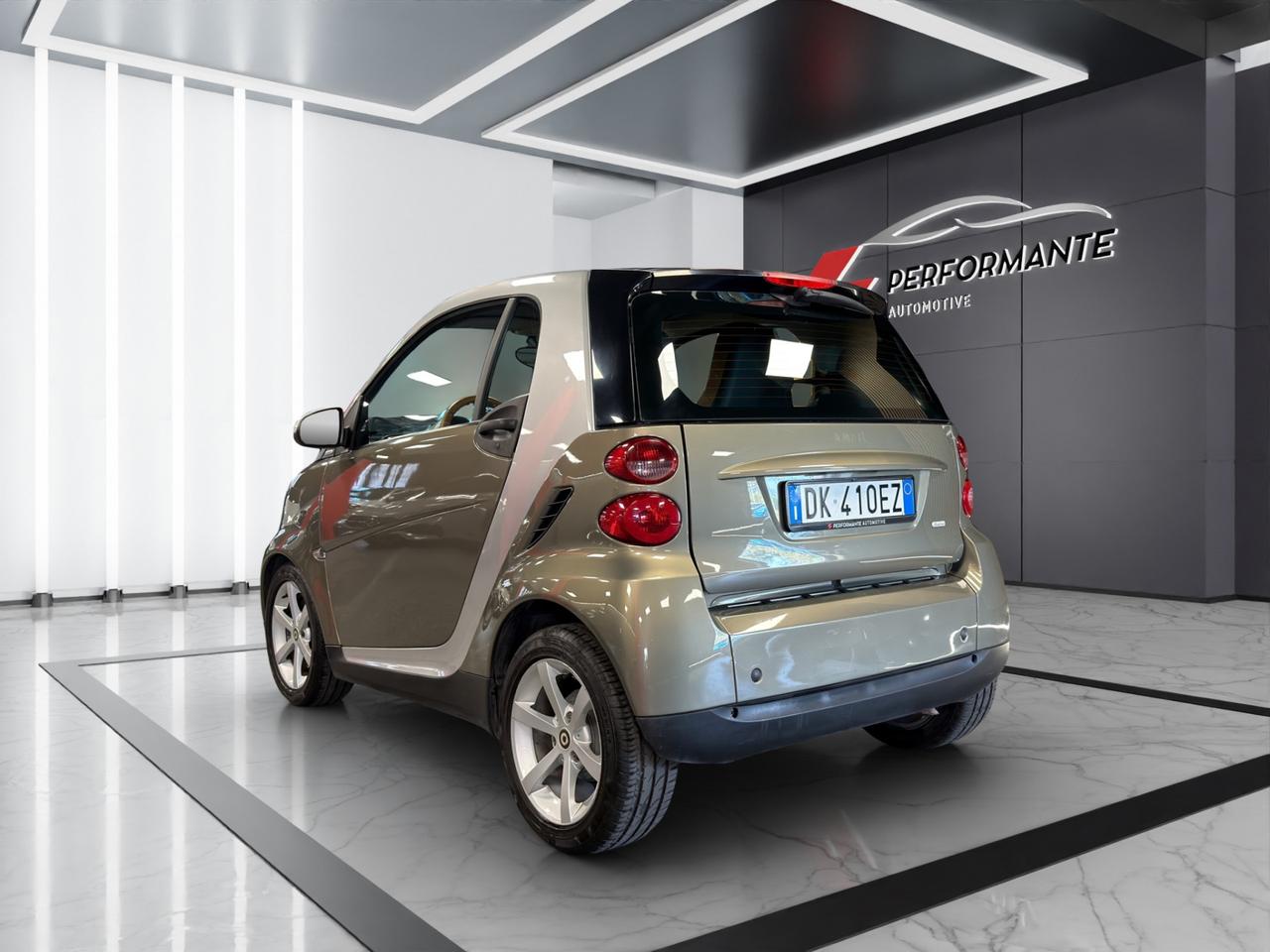 Smart fortwo coupe Fortwo 1.0 Pulse 71cv LIMITED ONE