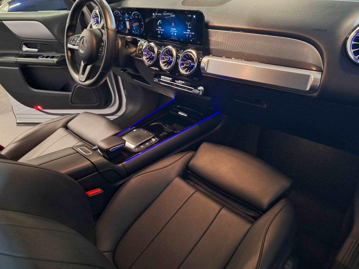 MERCEDES GLB 200d 4MATIC SPORT PLUS 150CV - PELLE- LUCI 64 COLORI - RETROCAMERA - DOPPIO DISPLAY 10.25