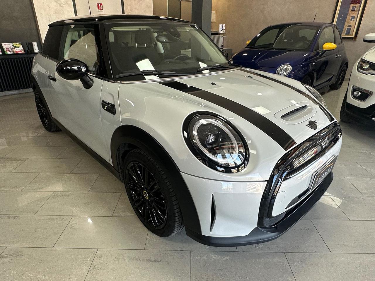 Mini Cooper Classic Cooper SE #6090