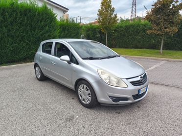Opel Corsa 1.2 neopatentati garanzia