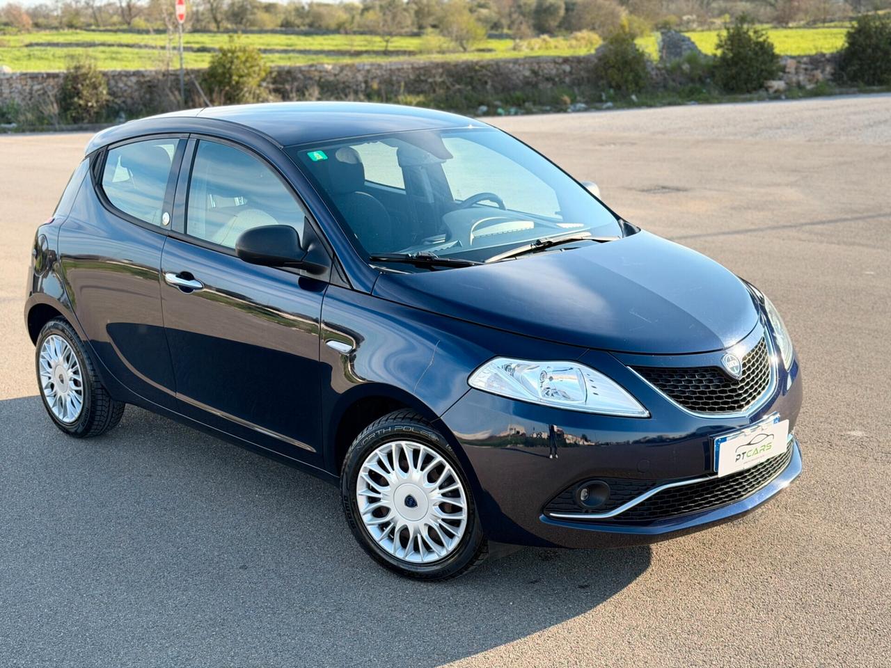 Lancia Ypsilon 1.2 69 CV 5 porte GPL Ecochic Gold