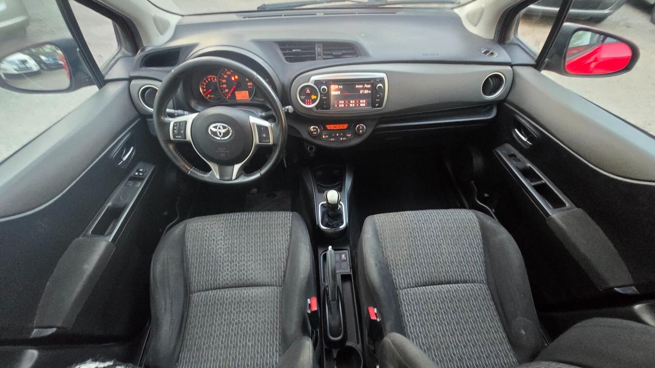 Toyota Yaris 1.0 5 porte Lounge