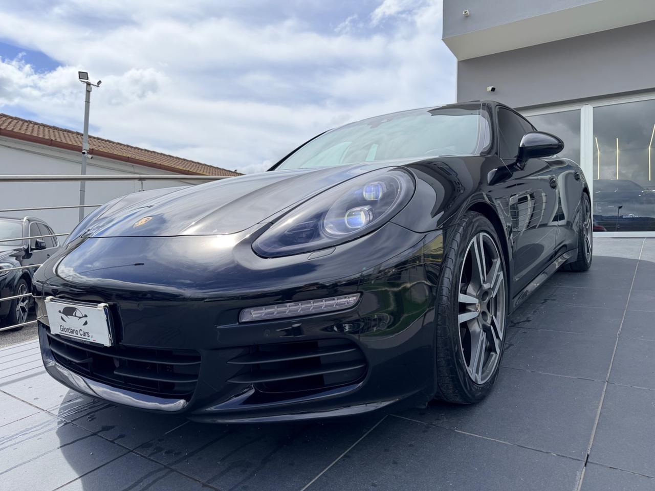 Porsche Panamera 3.0 Diesel 300cv da vetrina