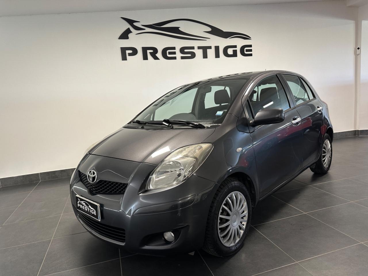TOYOTA YARIS 1.3 AUTOMATICA NEOPATENTATI GARANZIA