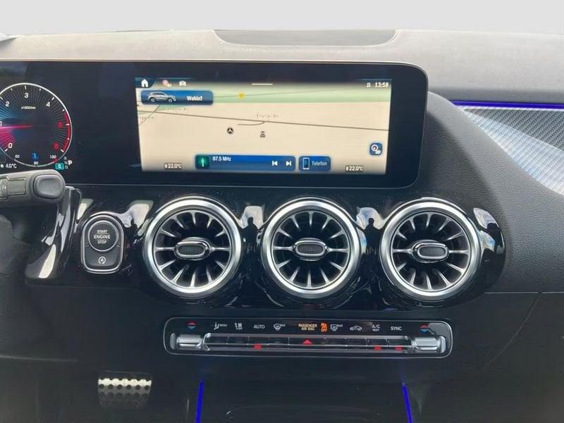 Mercedes-Benz GLA GLA 200 d AMG Line MULTIBEAM LED CAMERA MBUX